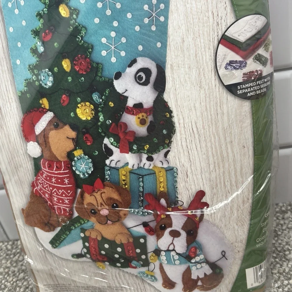Bucilla‎ Felt Stocking Applique Kit 18